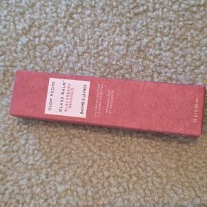 Glow Recipe Glass Balm Lip Treatment for Shine & Hydration - Blackberry Bingsoo